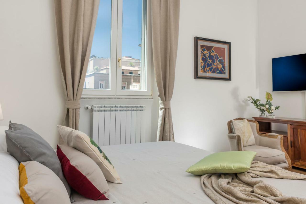 New! Spanish Step Design Apartment Rome Bagian luar foto