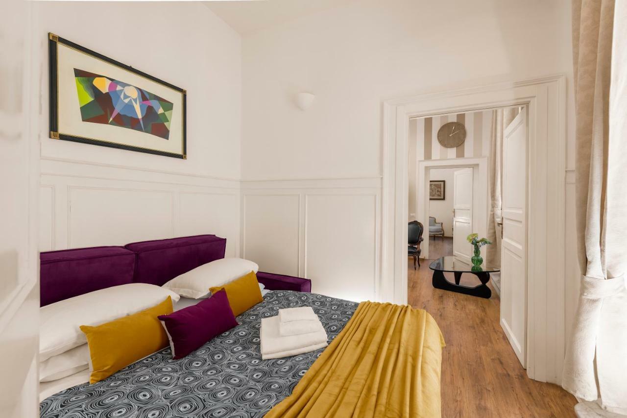 New! Spanish Step Design Apartment Rome Bagian luar foto